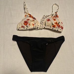NEW. Two piece swimwear